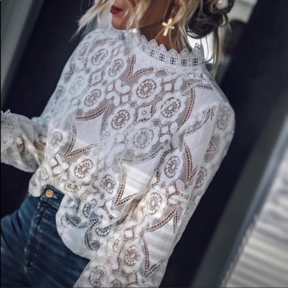 BOUTIQUE Long Sleeve Lace Blouse - Picture 2 of 9